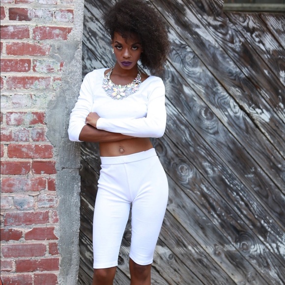 Long Sleeve Short Set - Picture 11 of 12